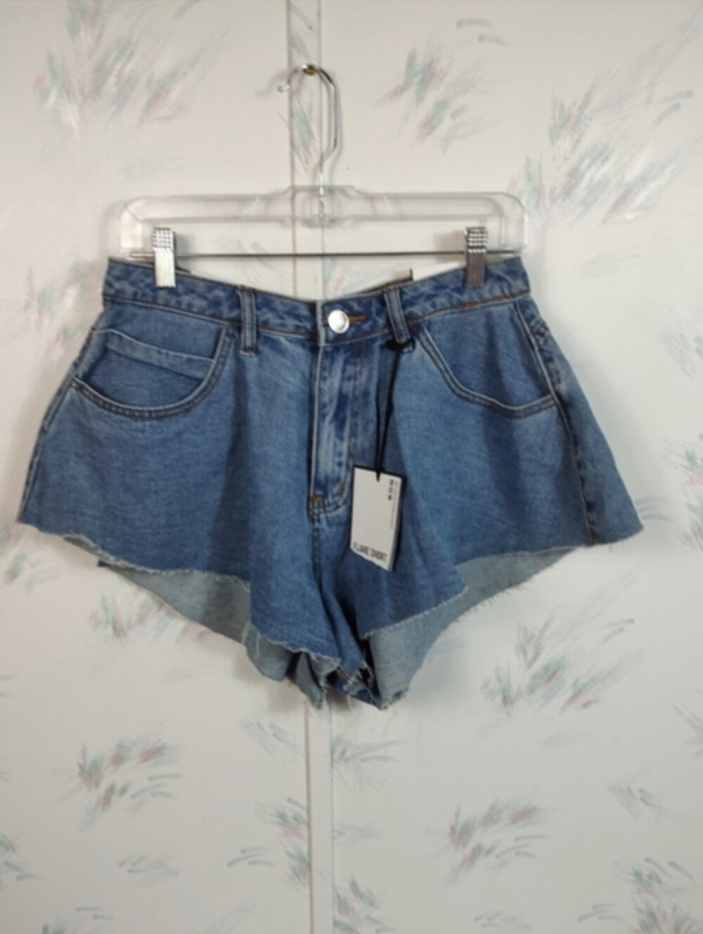 Women's Almost Famous Flare Jean Shorts Size 9 Blue